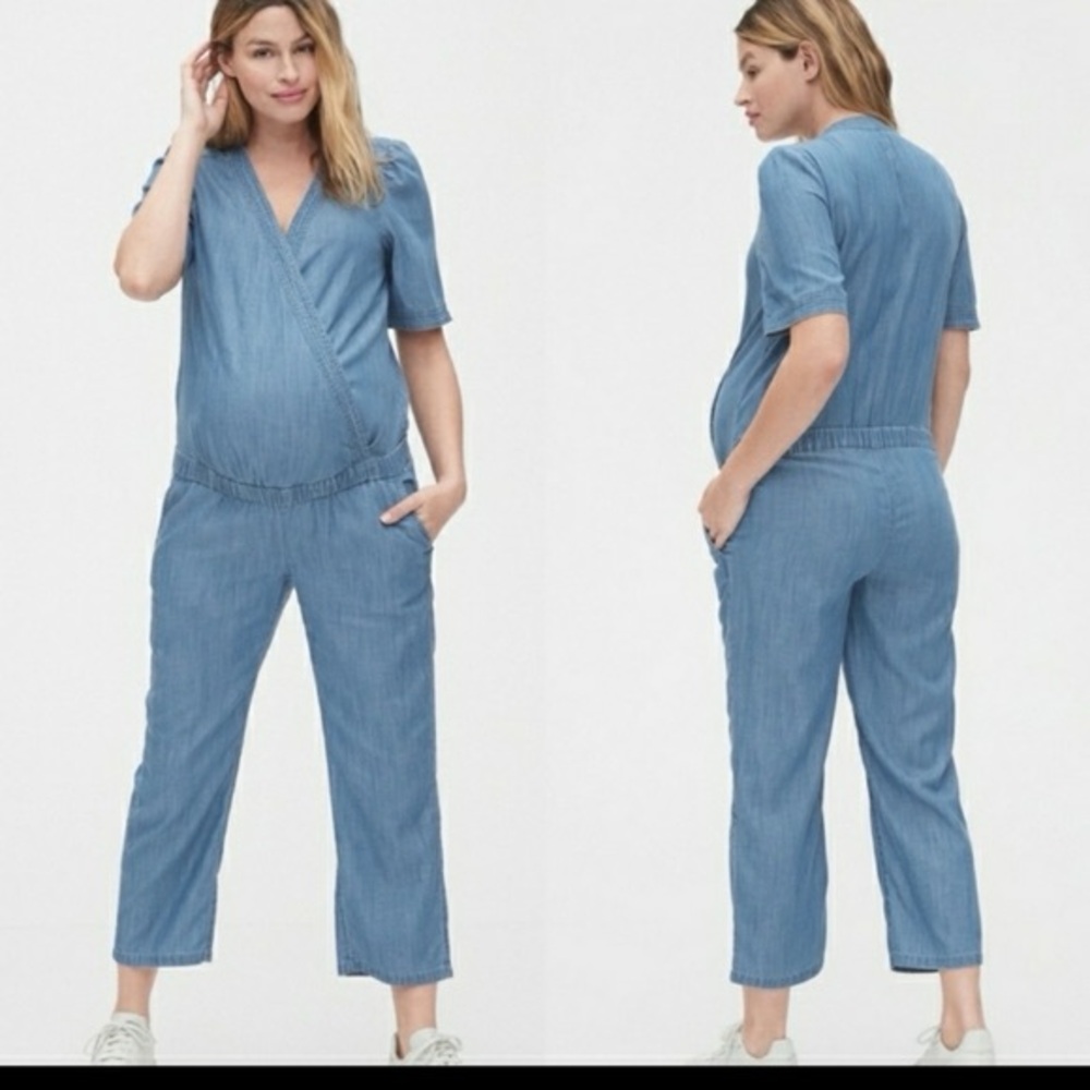 Gap maternity chambray jumpsuit - M